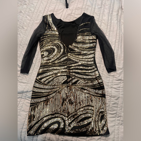 Black long sleeve sequin dress - Picture 3 of 4